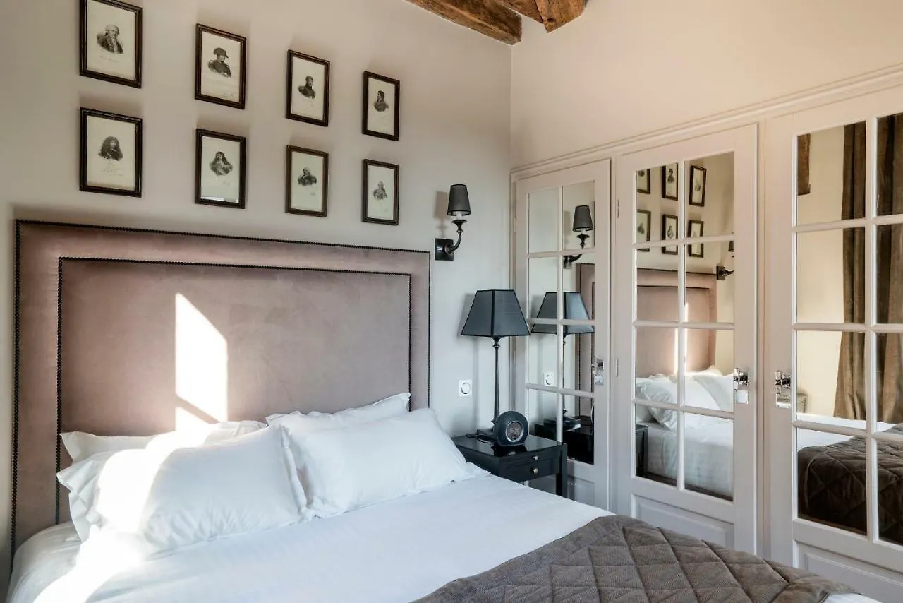 Hotel Le Presbytere Paris