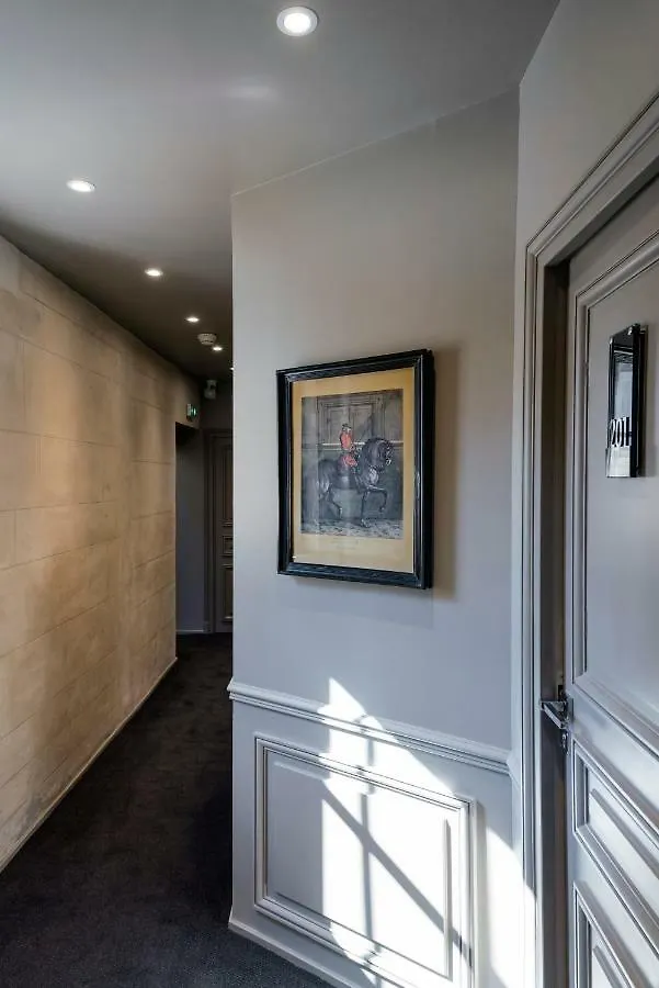 ***  Hotel Le Presbytere Paris France
